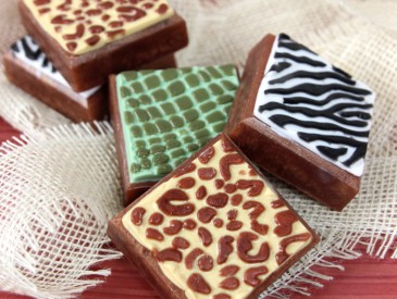 Animal Print Melt and Pour Bar Tutorial on Soap Queen